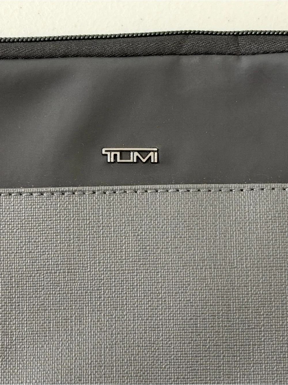 TUMI for Delta Gray Ballistic Tech Cord Pouch Organizer Cosmetic Case